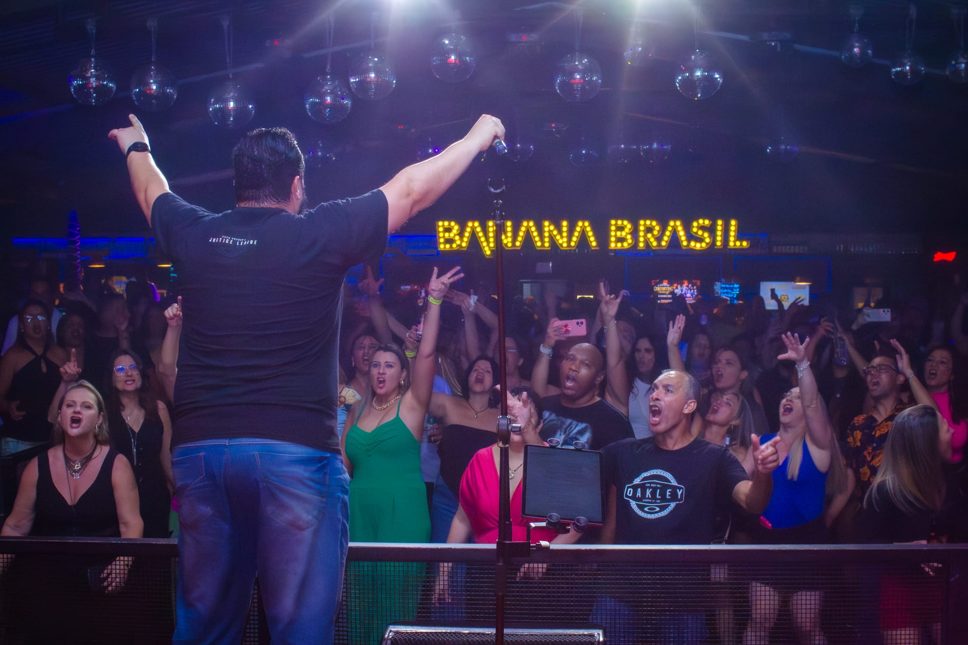 BANANA BRASIL - NOITES EM CANCÚN